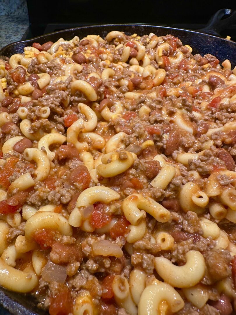 cheesy chili Mac