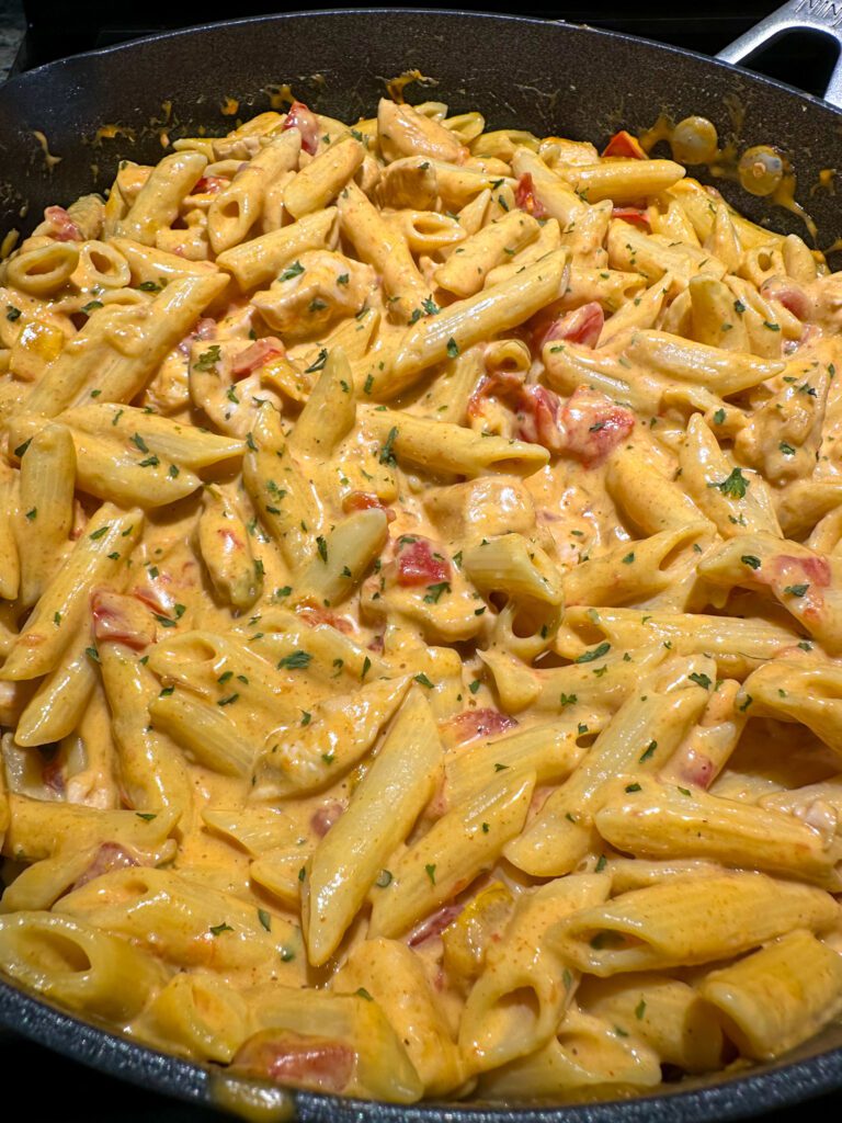 queso chicken pasta