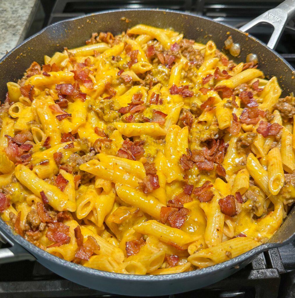 bacon cheeseburger pasta