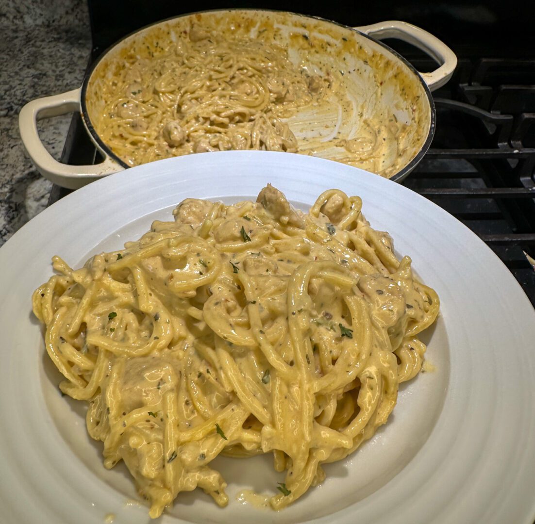 serving of garlic parmesan chicken spaghetti